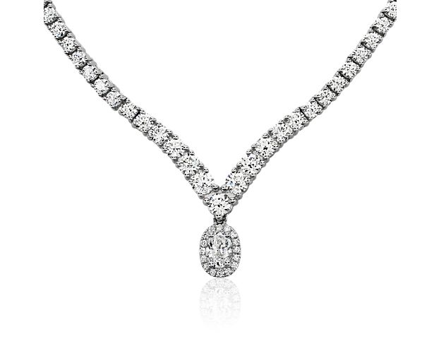 Differences between a necklace and a pendant - Royal Coster Diamonds