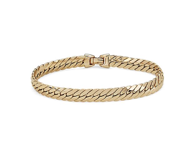 This finely made snake chain bracelet in 14k yellow gold is perfect to wear on its own or stack with your growing collection.
