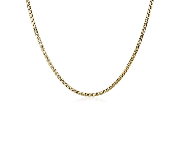 Enhance your outfit with this 22" round box chain style necklace, crafted from 14k yellow gold and great for everyday wear. Secure it with a lobster claw clasp.