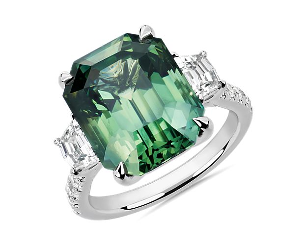 Extraordinary Collection: Green Sapphire and Diamond Ring in 18k White Gold