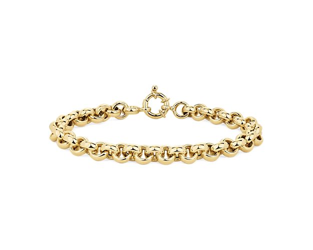 This timeless rolo bracelet is crafted in luxurious 14k yellow gold.  Perfect on its own or as an addition to your bracelet stack, this piece is a classic.