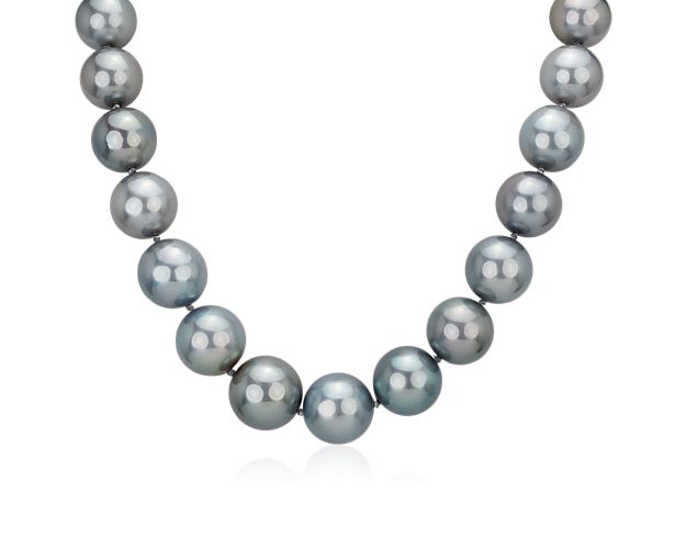 Lustrous and decadent, this pearl necklace showcases stunning grey Tahitian cultured pearls, finished with a 18k white gold diamond encrusted clasp. Blue Nile gemologists ensure that our pearls meet the highest quality expectations, ensuring you the best value.