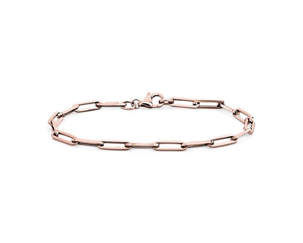 Graceful paperclip links add dimension to this 14k rose gold bracelet, while its slim profile makes it an ideal accessory for wearing daily or for pairing with other charms.