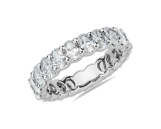 As your love never ends, neither does the row of oval diamonds on this eternity ring crafted with polished platinum for limitless shine.