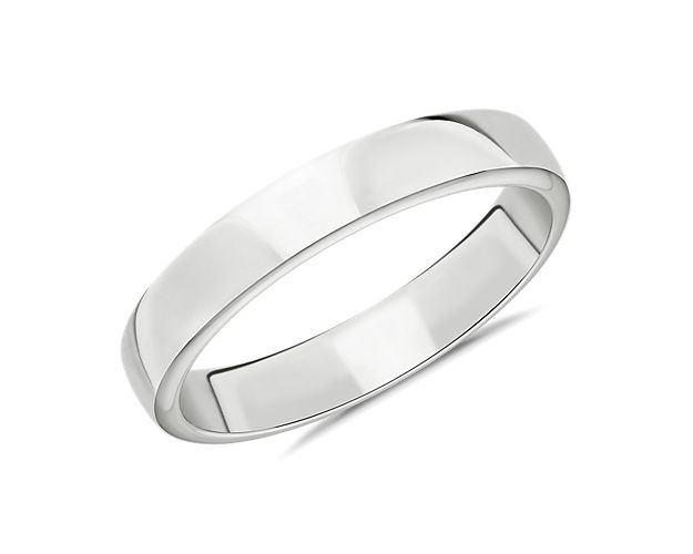 Sleek and contemporary, this platinum band contours to your finger for an unparalleled fit while remaining an enduring statement of your commitment.