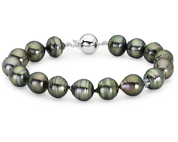 Naturally distinct, this pearl bracelet features black Tahitian pearls that are baroque shaped creating texture and interest. Each bracelet is finished with a polished 18k white gold ball clasp.