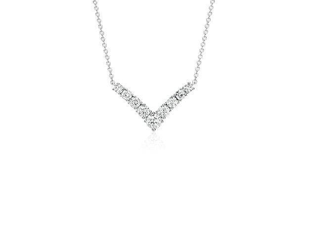 Diamond "V" Bar Necklace in 14k White Gold (1/2 ct. tw.)
