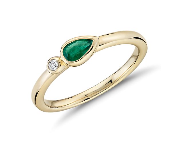 Bezel-Set Pear-Shaped Emerald And Diamond Ring In 14k Yellow Gold