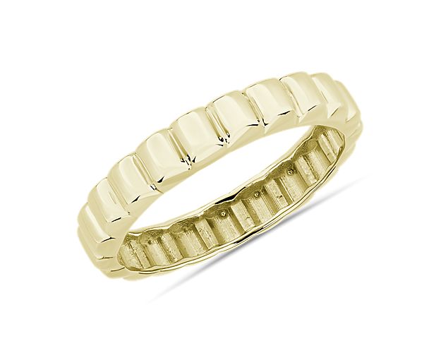 Channel timeless sophistication as you slip on this simple gold ring featuring eye-catching horizontal ribbed texture. The luxuriously gleaming 14k yellow gold design is sure to catch the light.