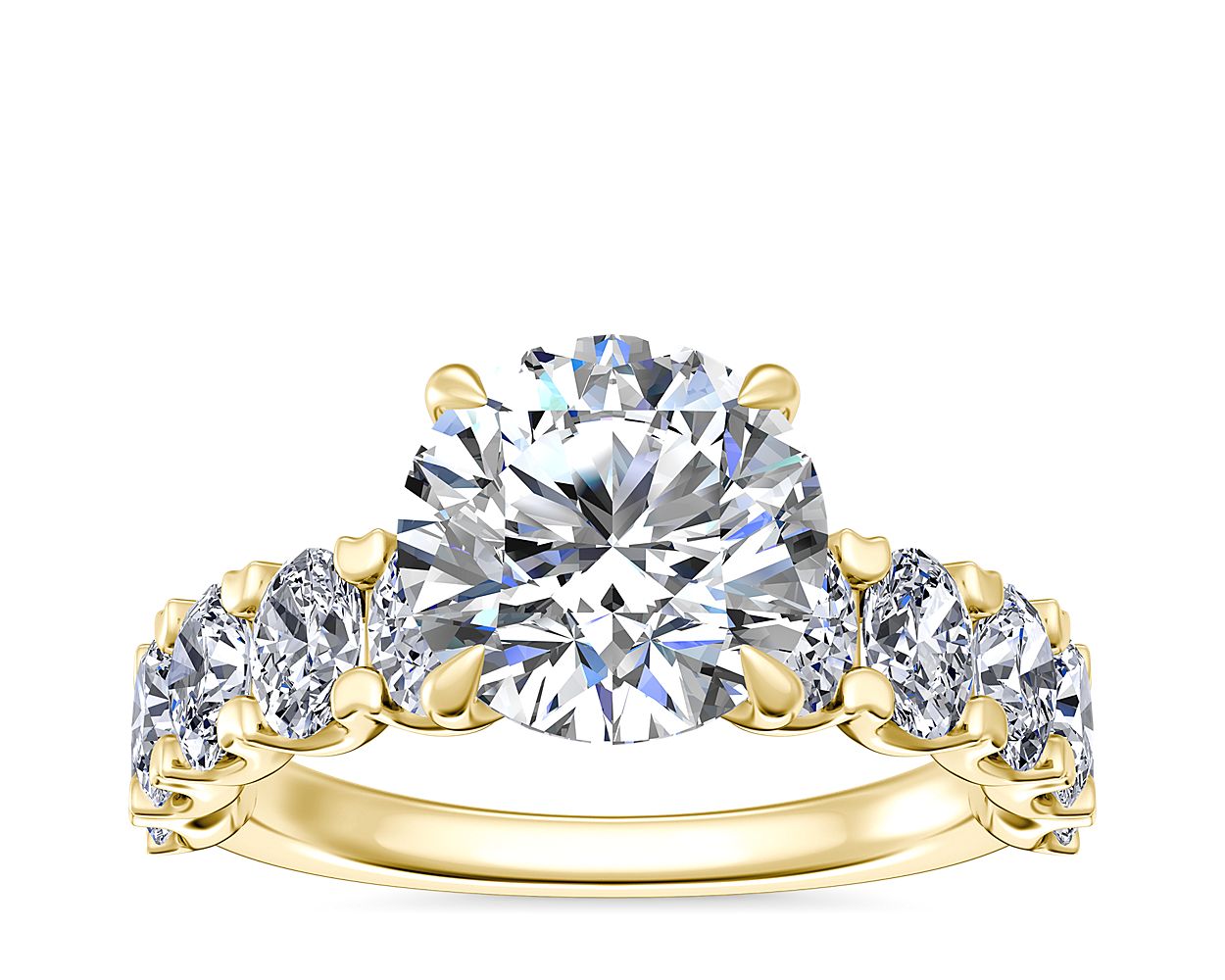 Oval-Cut Diamond Engagement Ring in 14k Yellow Gold