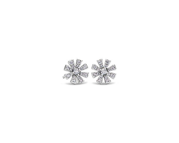 Diamond Floral Stud Earrings in 14k White Gold (1/6 ct. tw.)