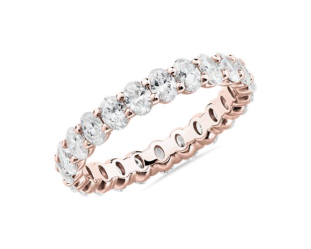 This lab grown diamond oval-cut eternity ring celebrates the brilliance of love, surrounded by the timeless shine of 14k rose gold.