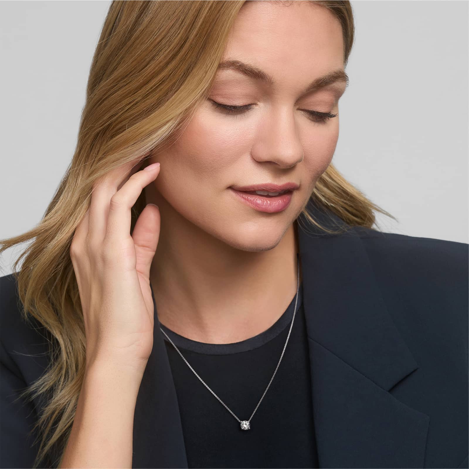 Four Prong Basket Solitaire Diamond Pendant In Platinum (Setting)