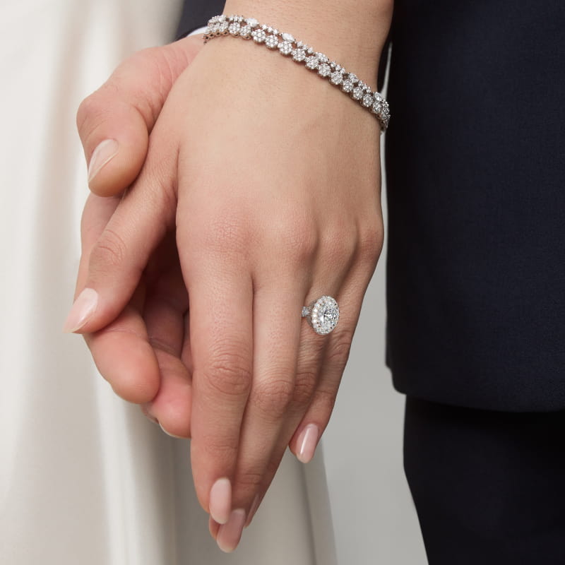 Bella Vaughan  for Blue Nile Grandeur Oval Halo Diamond Engagement Ring in 14k White Gold (2 ct. tw.)