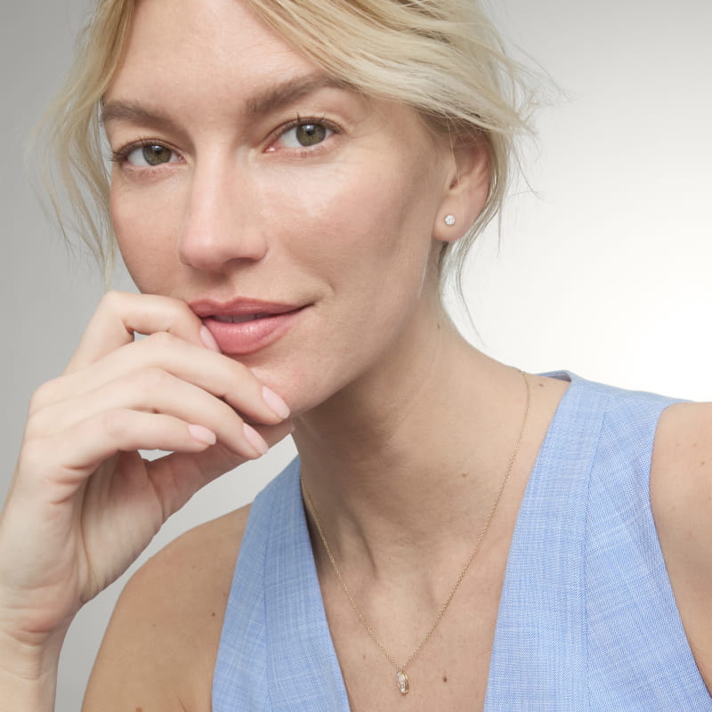 Four Prong Stud Earrings   In 14K White Gold (Setting)