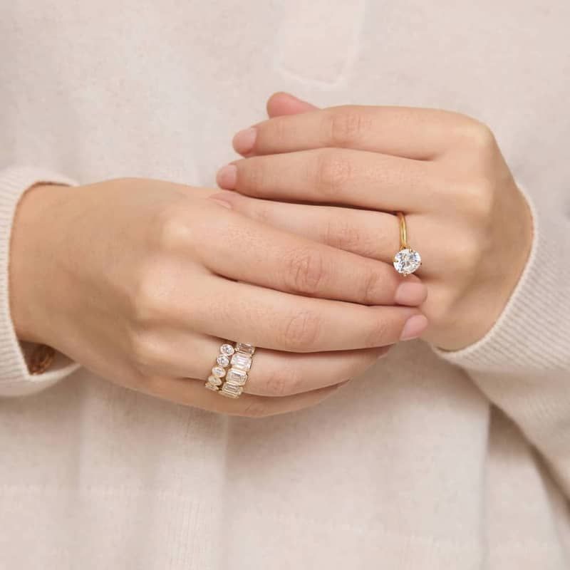 Seven Stone Bezel Anniversary Ring With 1 CTW Oval Cut Diamonds in 14K Yellow Gold (4.65mm)