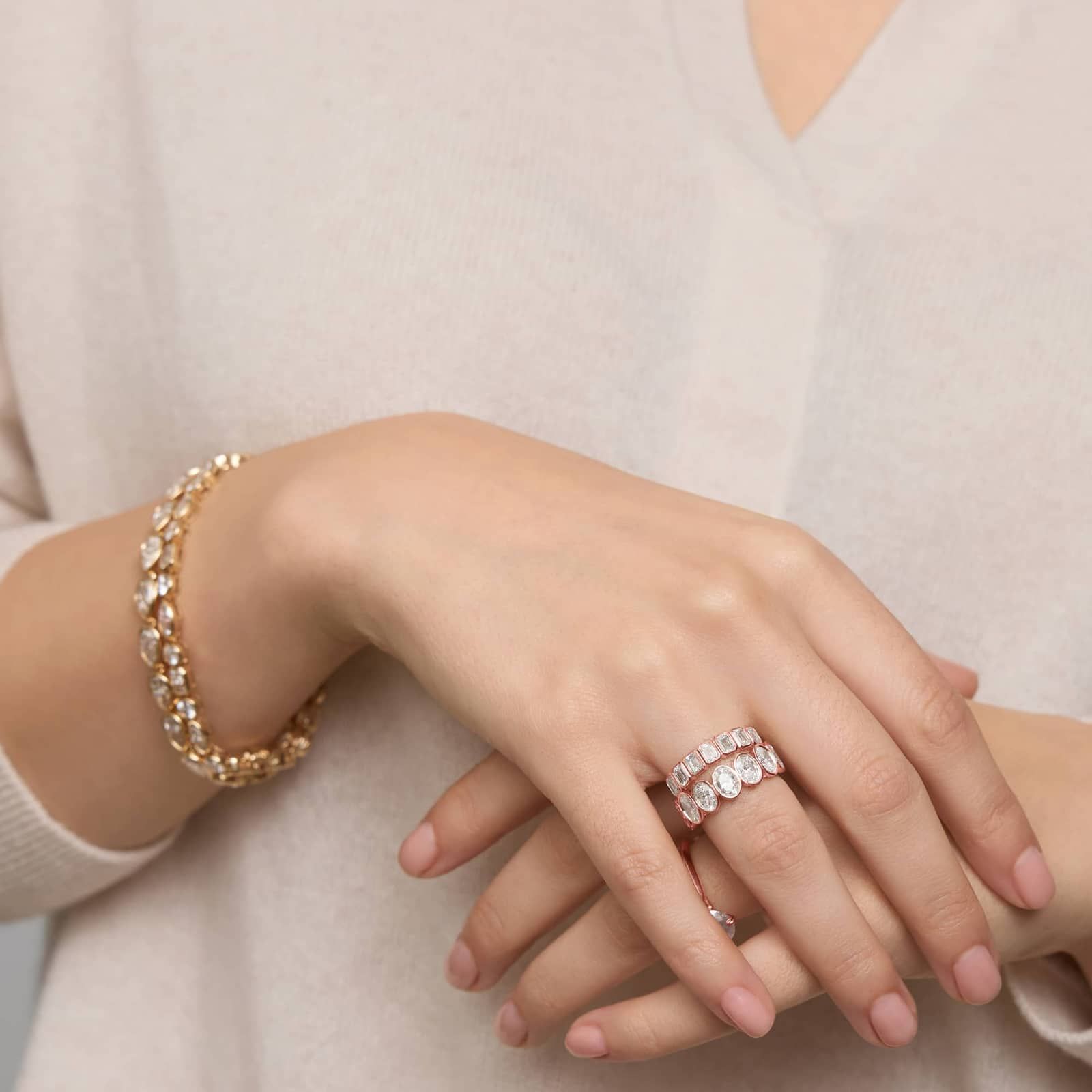 Seven Stone Bezel Anniversary Ring With 1.5 CTW Emerald Cut Lab-Grown Diamonds in 14K Rose Gold (4.6mm)