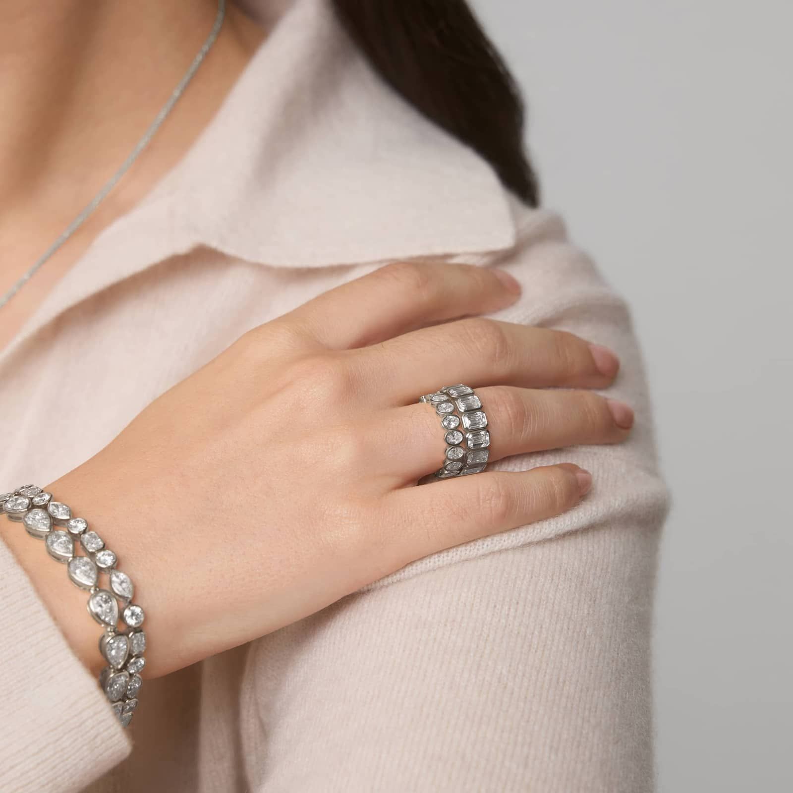 Bezel Eternity Ring With 2 CTW Oval Cut Diamonds in Platinum (4.6mm)