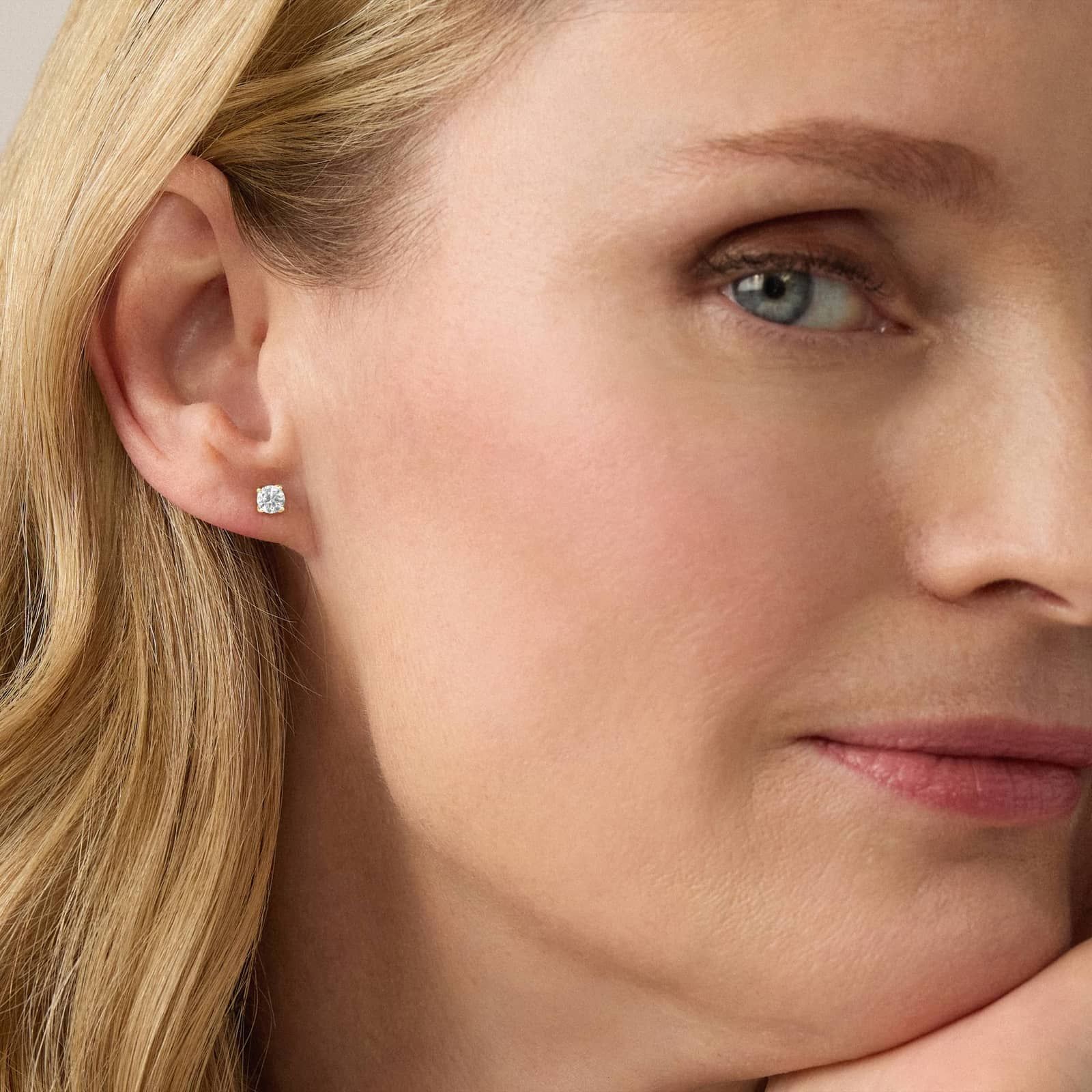 Petal Diamond Stud Earrings in 14K Yellow Gold (3/4 ct. tw.)
