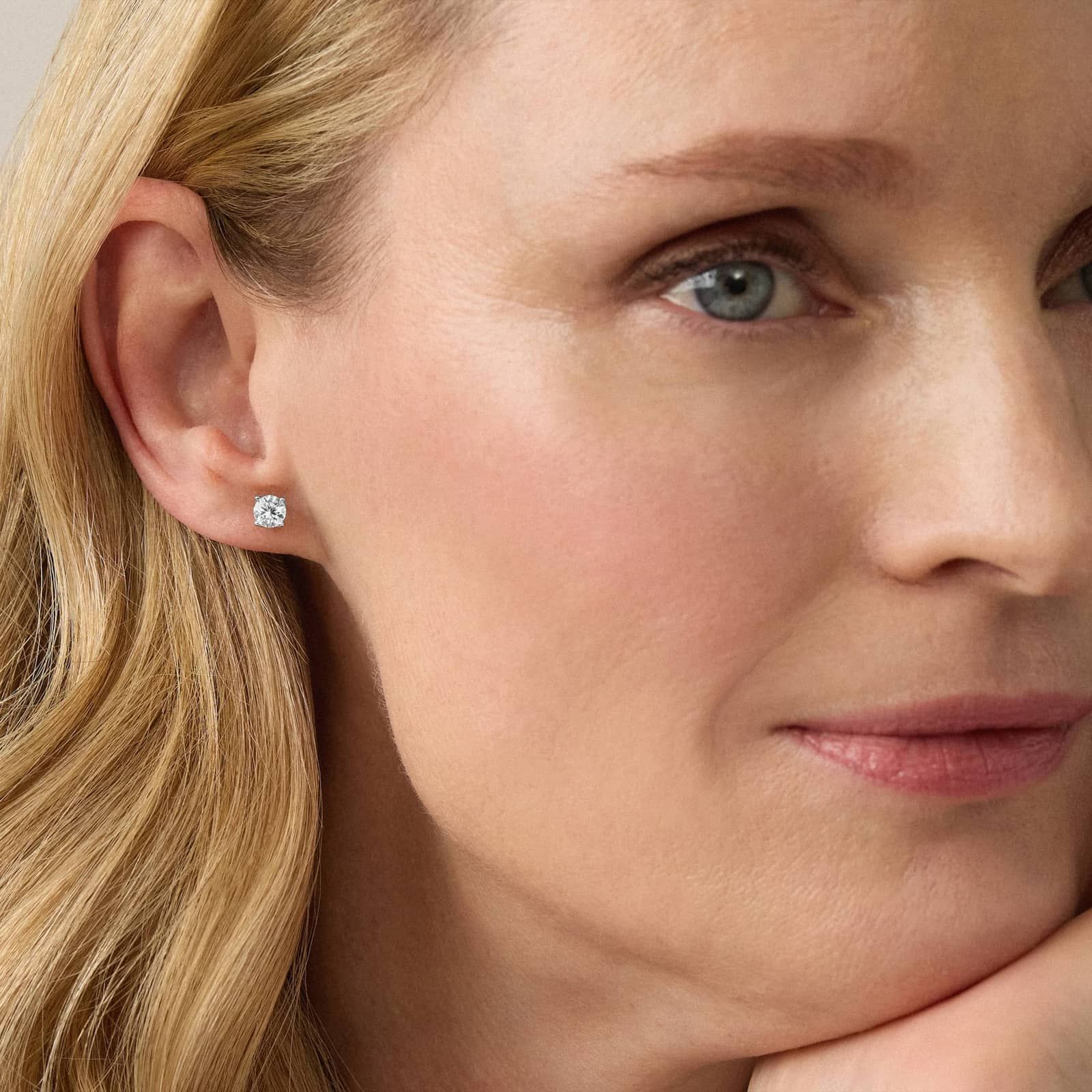 Petal Diamond Stud Earrings in 14K White Gold (1 ct. tw.)