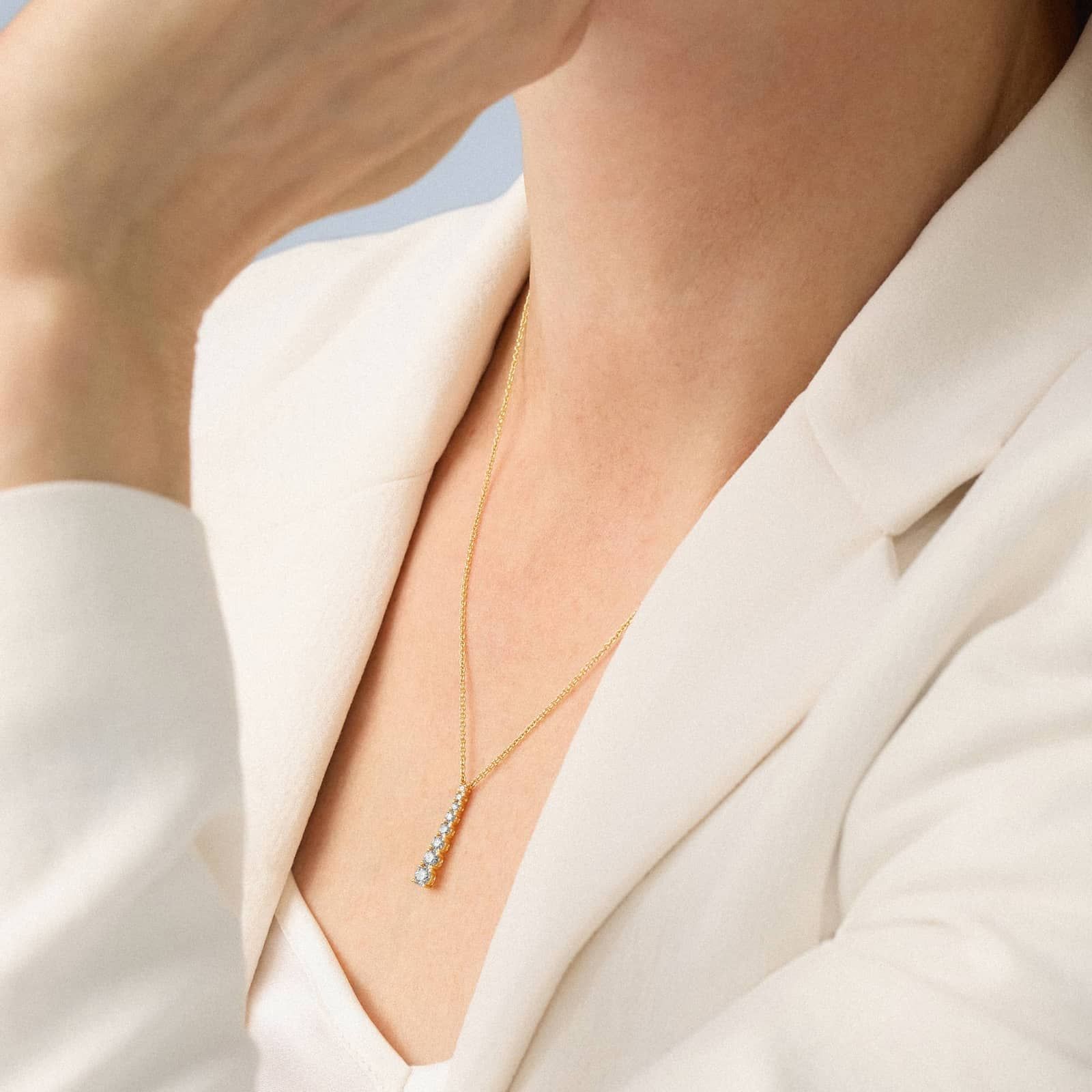 Diamond Vertical Pendant in 14K Yellow Gold (1/2 ct. tw.)