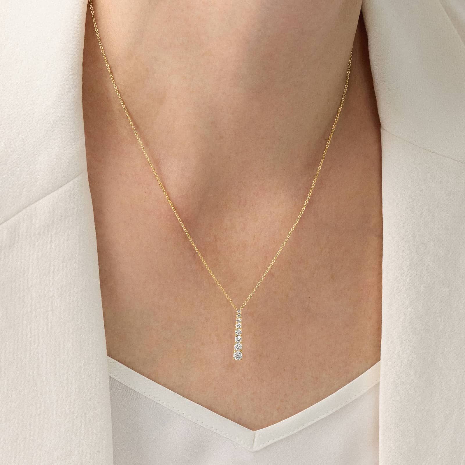 Diamond Vertical Pendant in 14K Yellow Gold (1/2 ct. tw.)