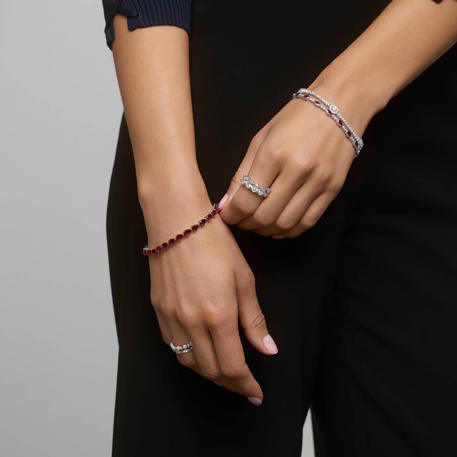 Pear Shaped Garnet Bracelet in Sterling Silver