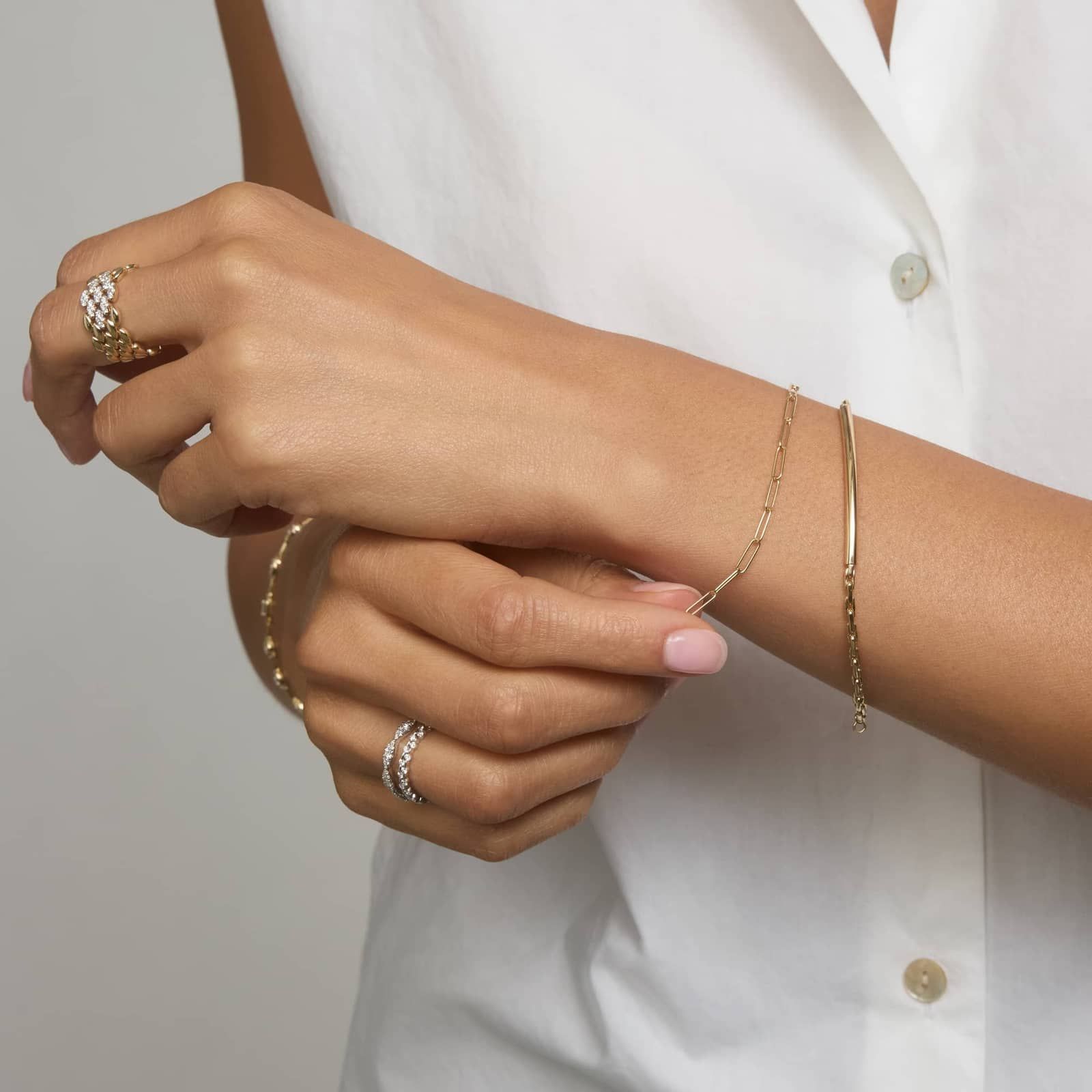 Bar Bracelet in 14K Yellow Gold