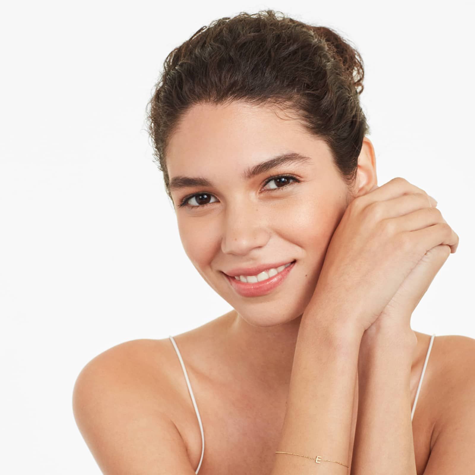 Mini Initial E Bracelet In 14K Yellow Gold