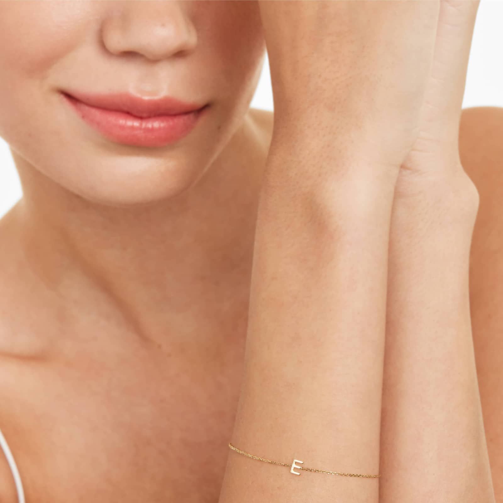 Mini Initial E Bracelet In 14K Yellow Gold