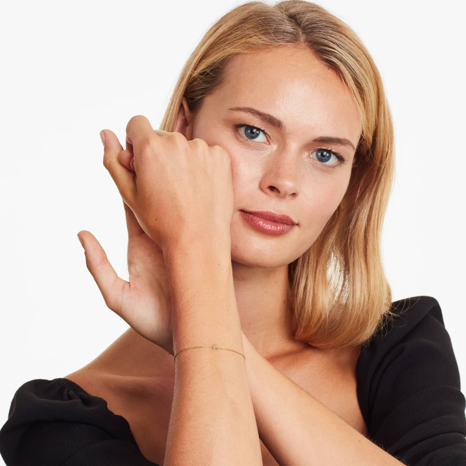 Mini Initial G Bracelet In 14K Yellow Gold