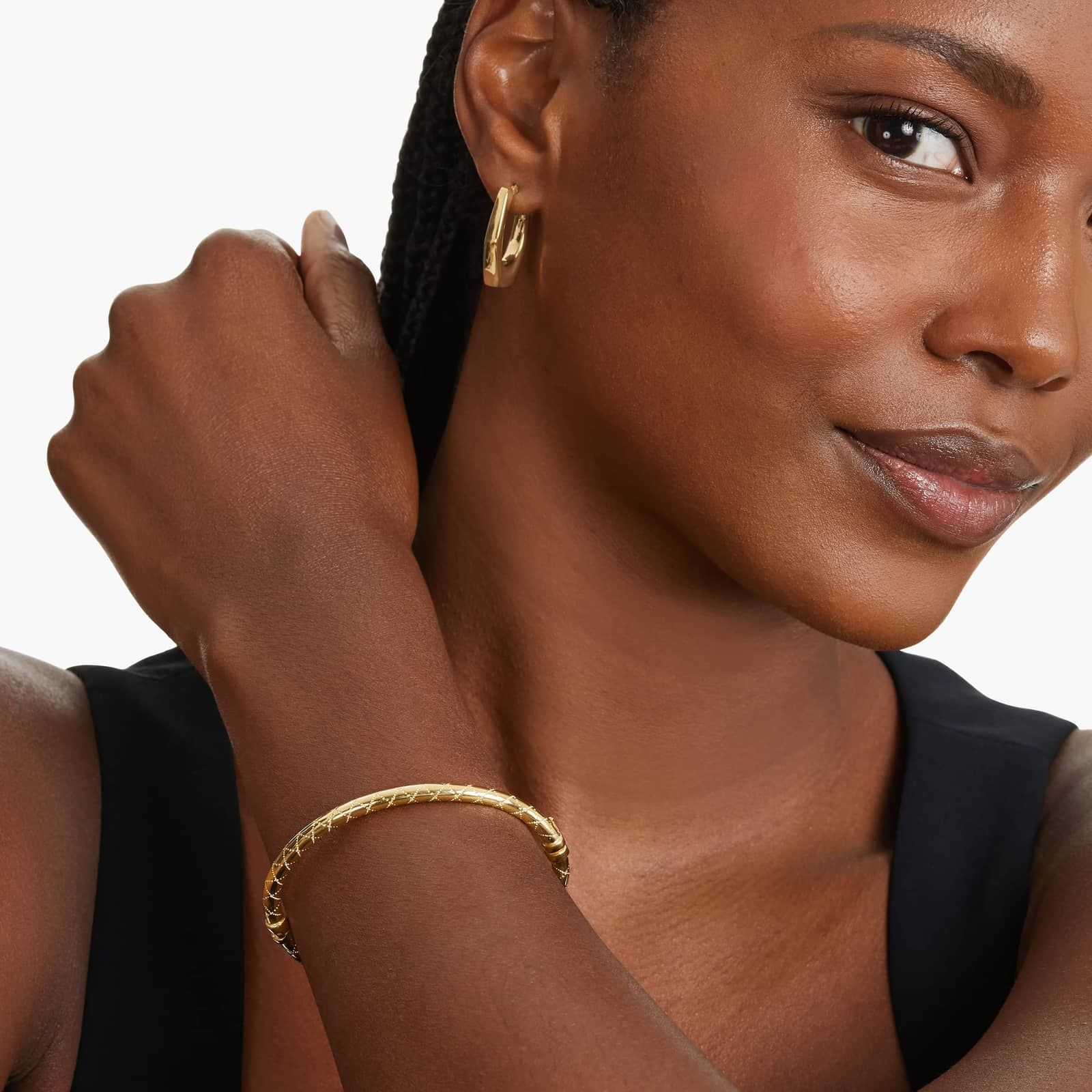 Golden Hour Polished and Textured Hinged Bangle Bracelet In 14K Yellow Gold