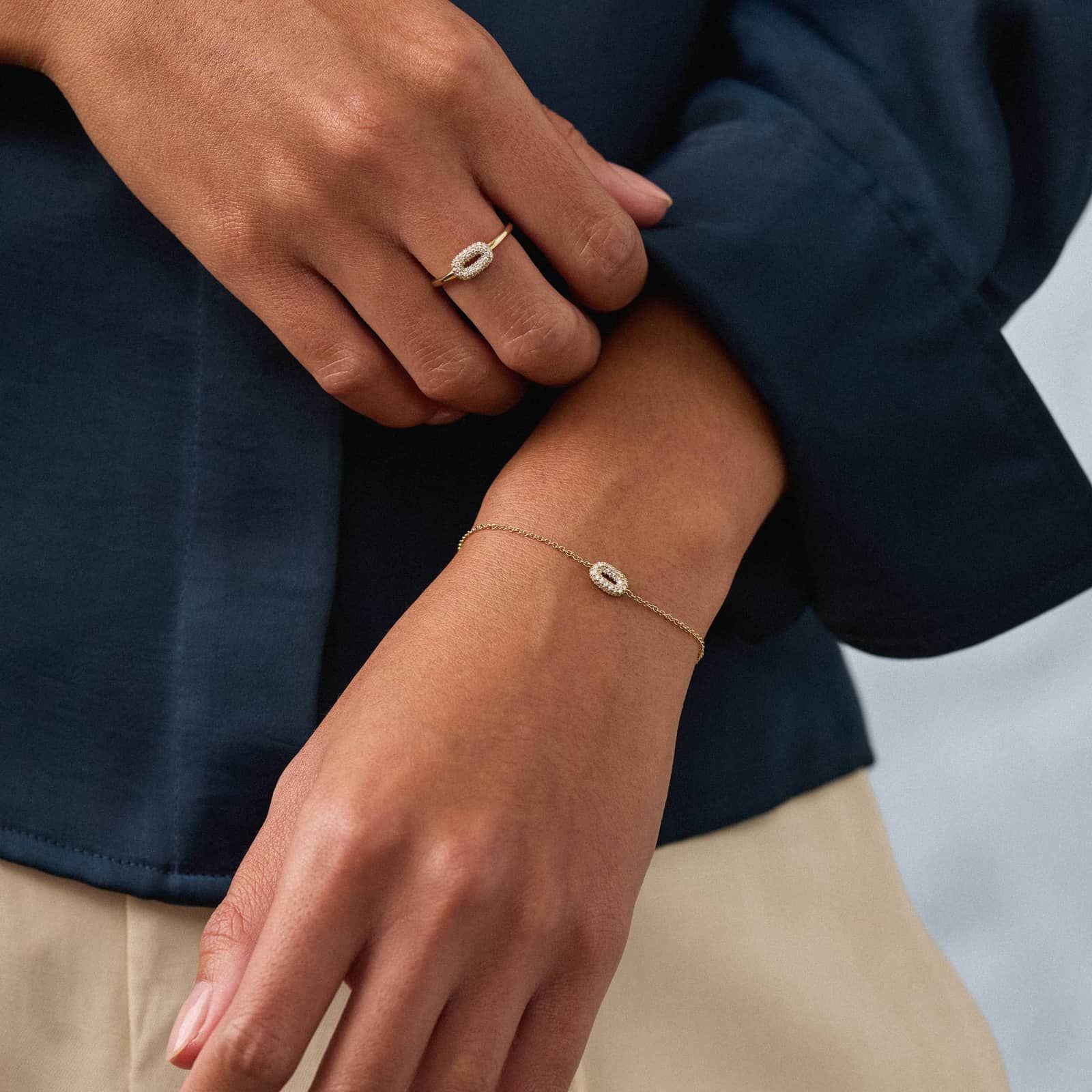 Ellipse Small Chain Bracelet in 14K Yellow Gold with Diamonds