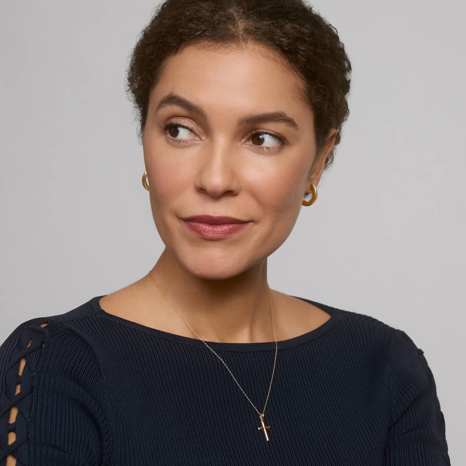 Squared Oval-Shaped Hoop Earrings in 14K Yellow Gold