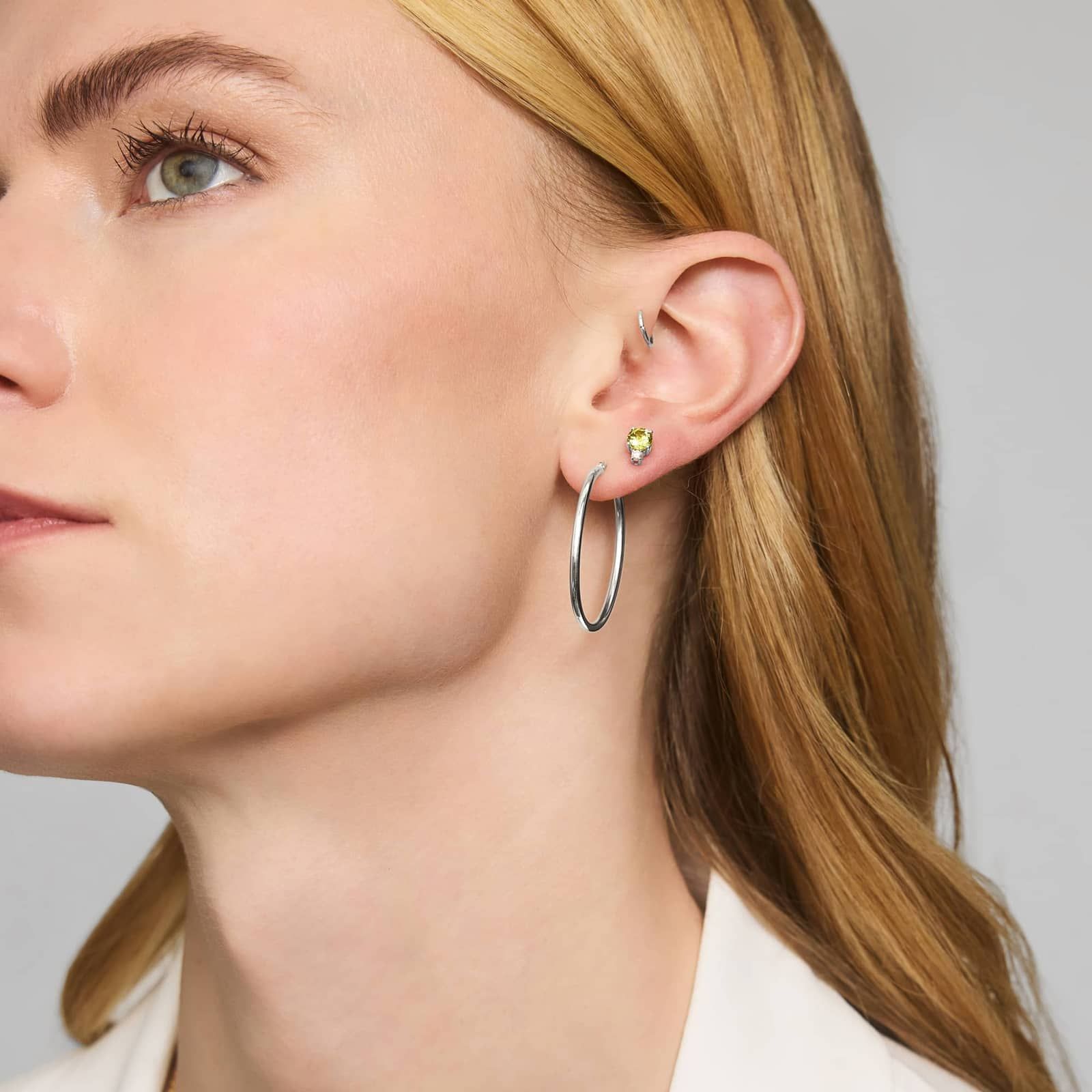 Oval Hoop Earrings (2x30mm) in 14K White Gold