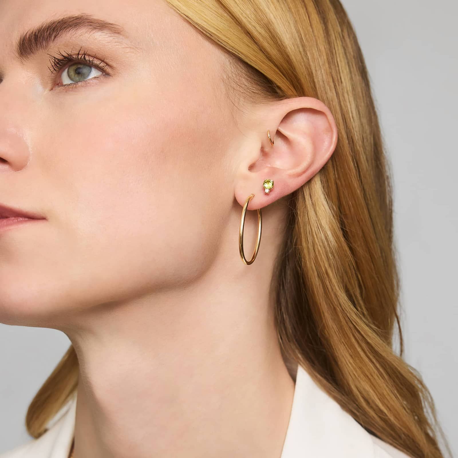 Oval Hoop Earrings (2x30mm) in 14K Yellow Gold