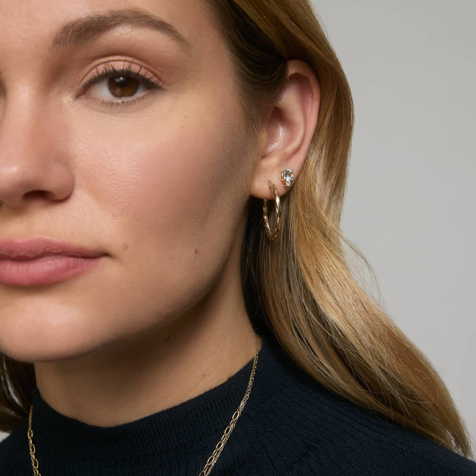 Twist Hoop Earrings (2x25mm) in 14K Yellow Gold