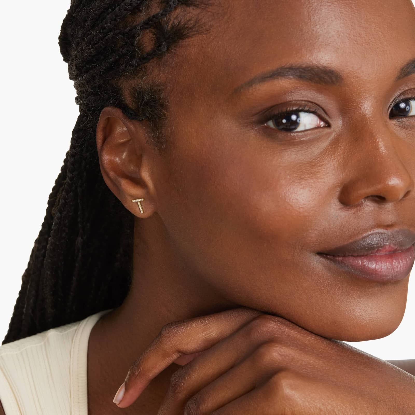 T Initial Pavé Diamond Stud Earring In 14K Yellow Gold