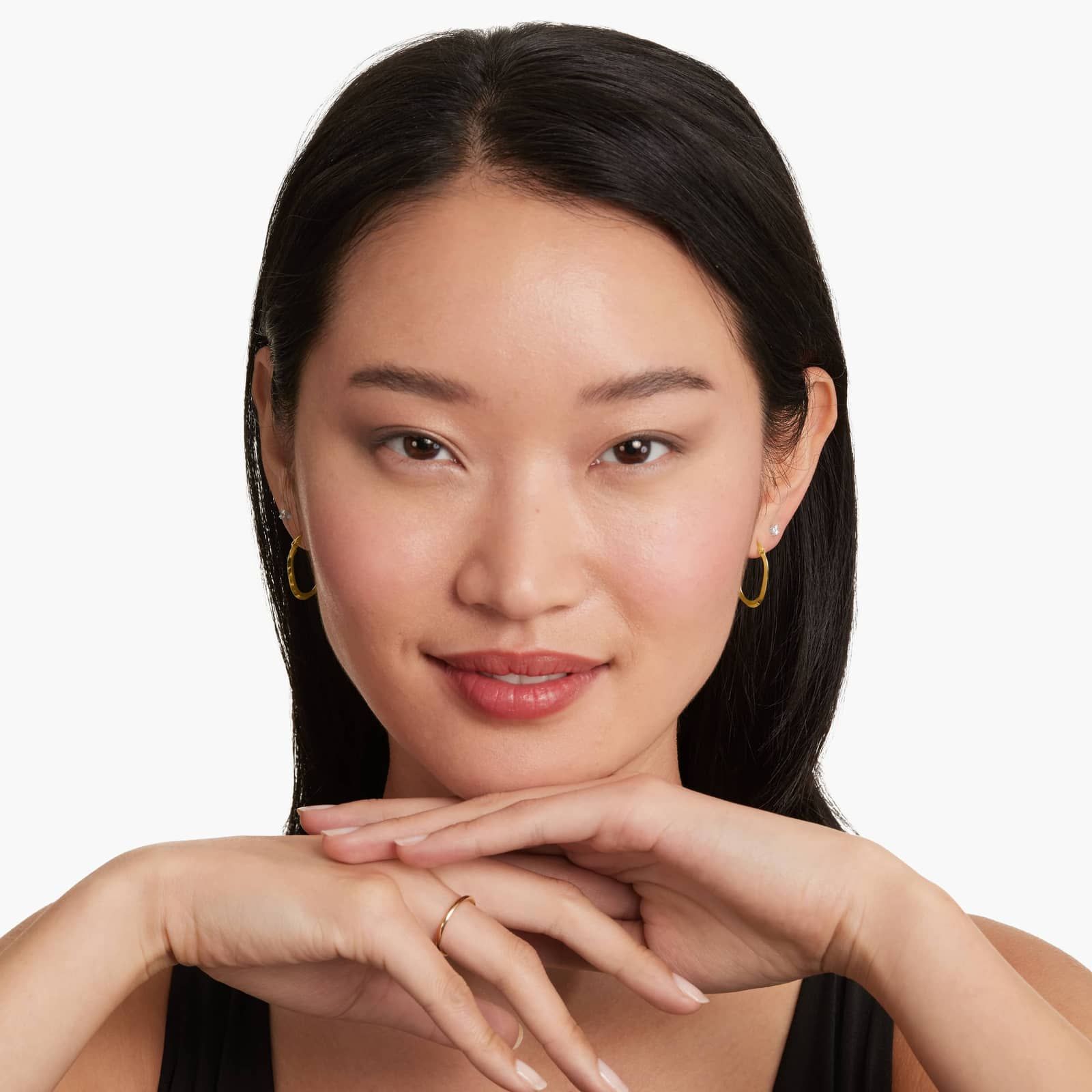 Golden Hour Oval Hinged Hoop Earrings In 14K Yellow Gold