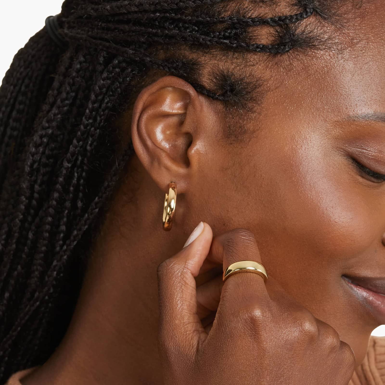 Golden Hour Wide Round Hoop Earrings In 14K Yellow Gold