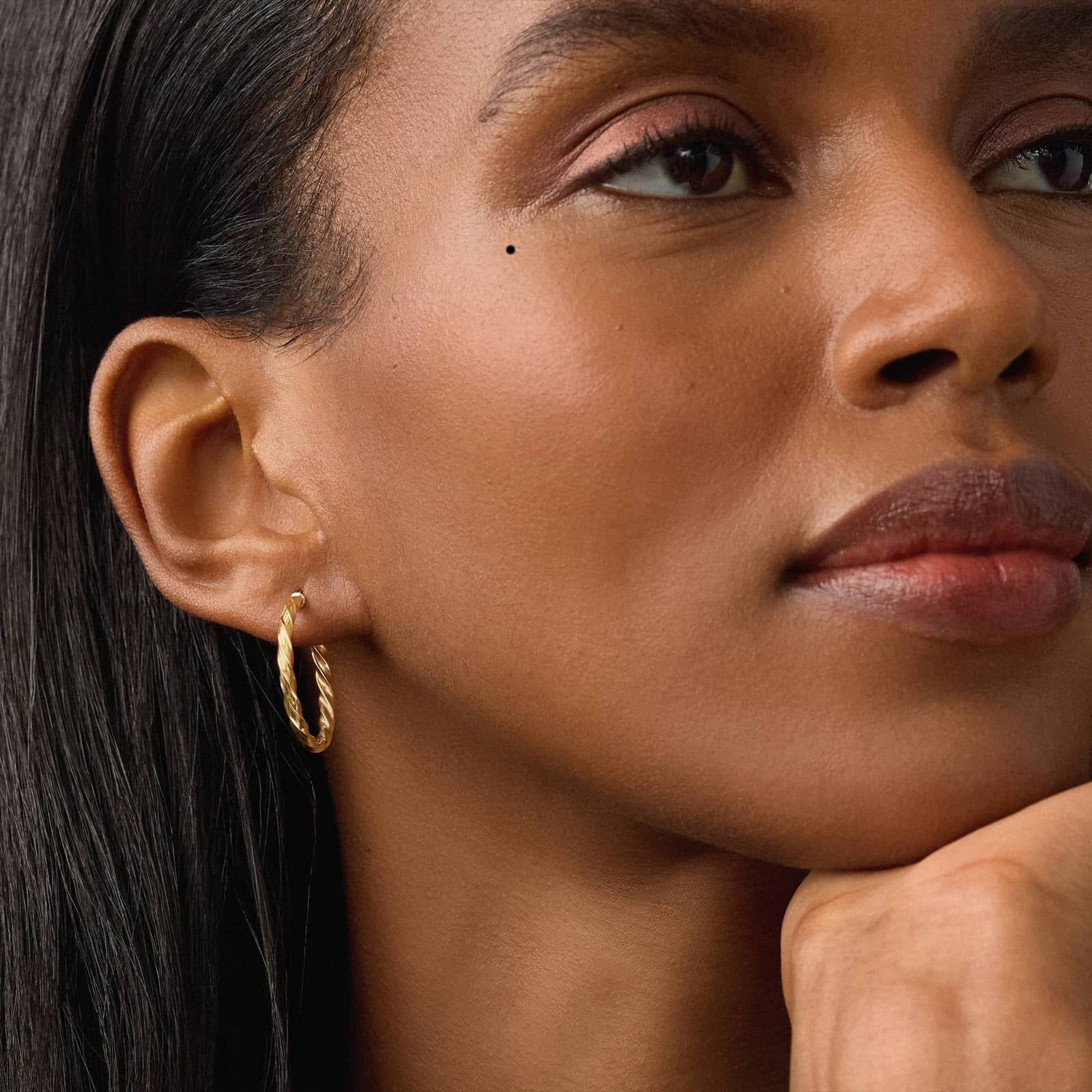 Round Twist Hoop Earrings (2x25mm) in 14K Yellow Gold