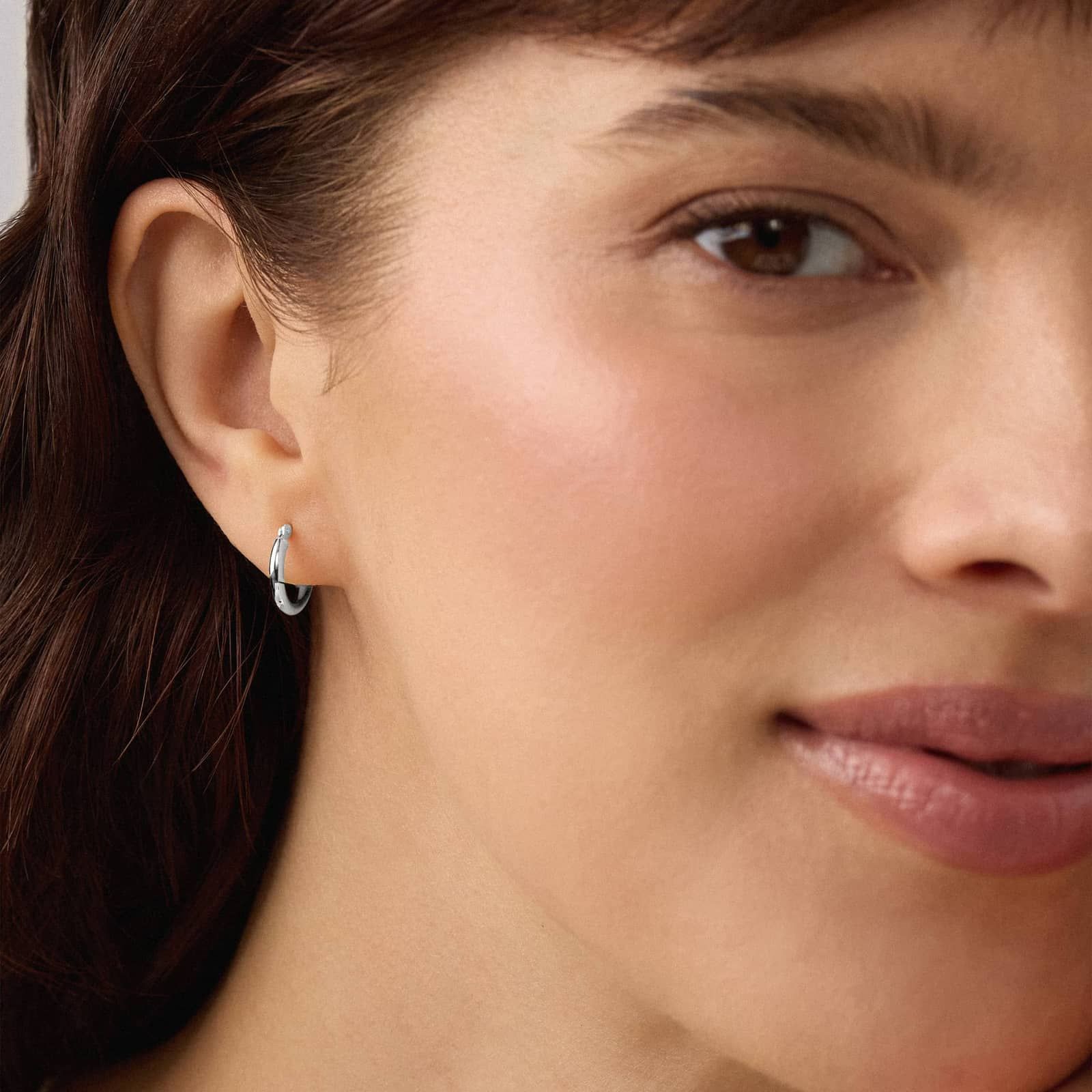 Round Hoop Earrings (2x12mm) in 14K White Gold