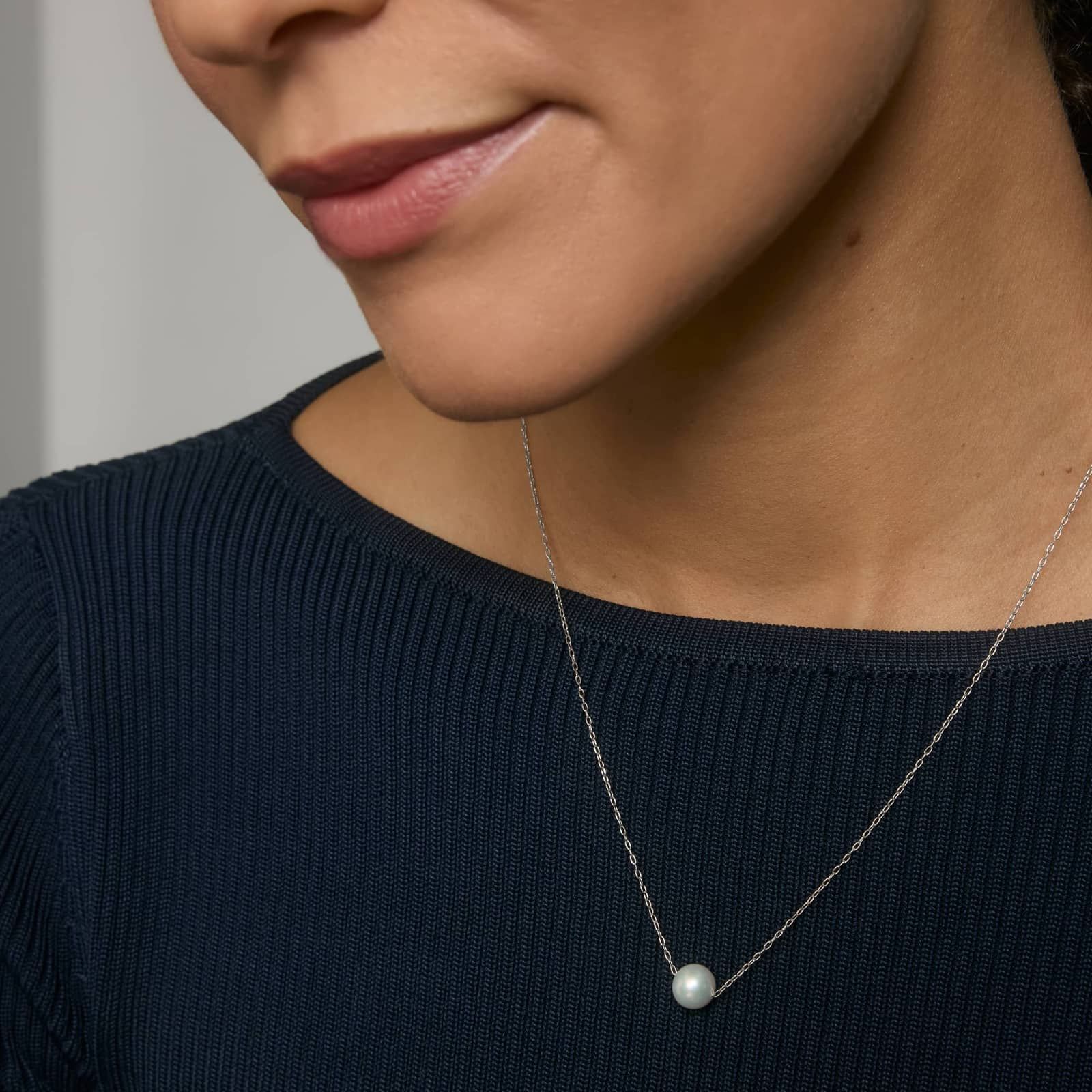 Freshwater Pearl Necklace in 14K White Gold