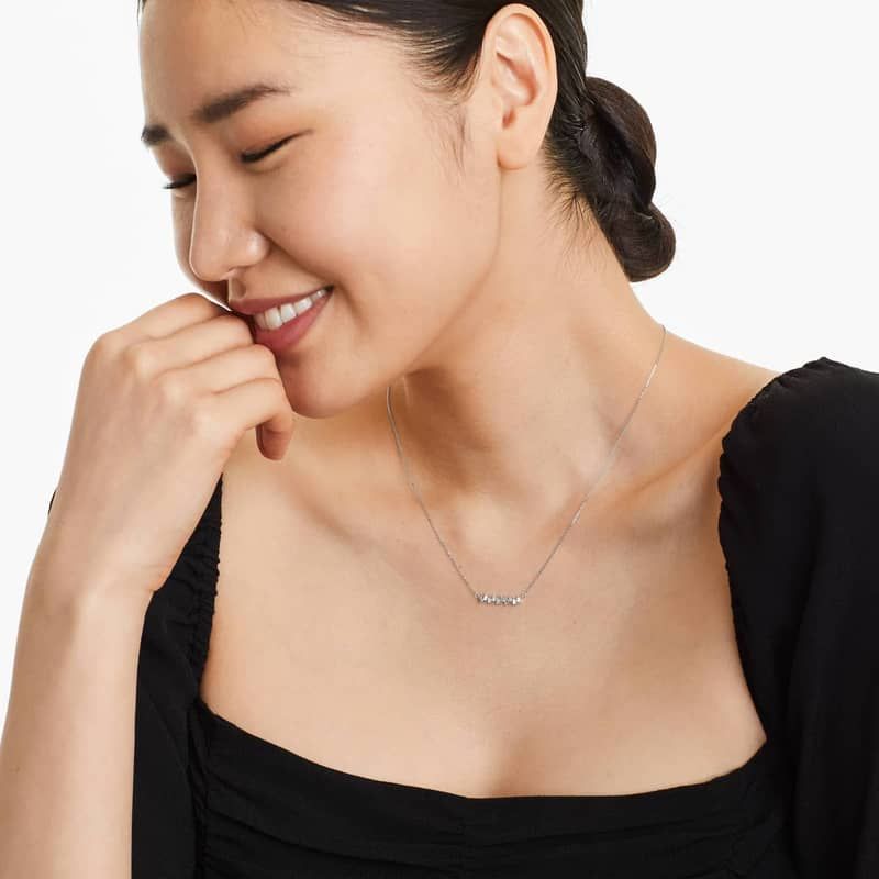 Cluster Diamond Necklace With Baguette Cut Diamonds In 14K White Gold