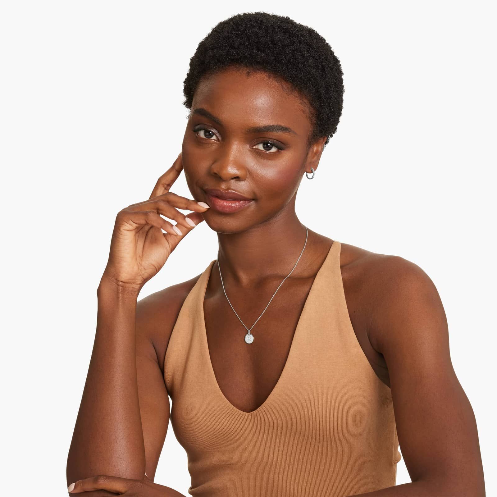 Diamond Initial E Pendant In 14K White Gold