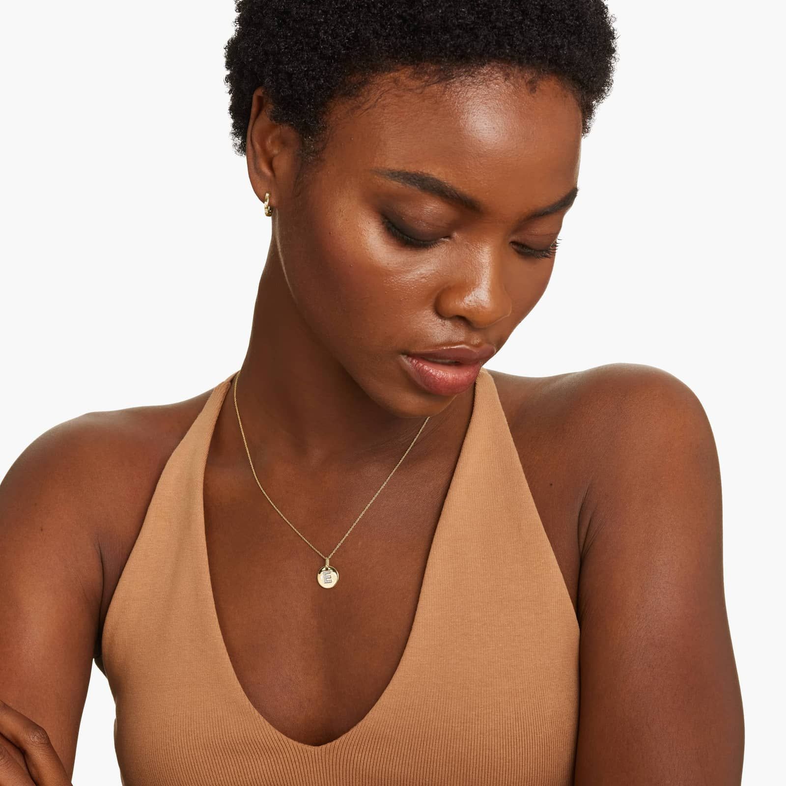 Diamond Initial E Pendant In 14K Yellow Gold