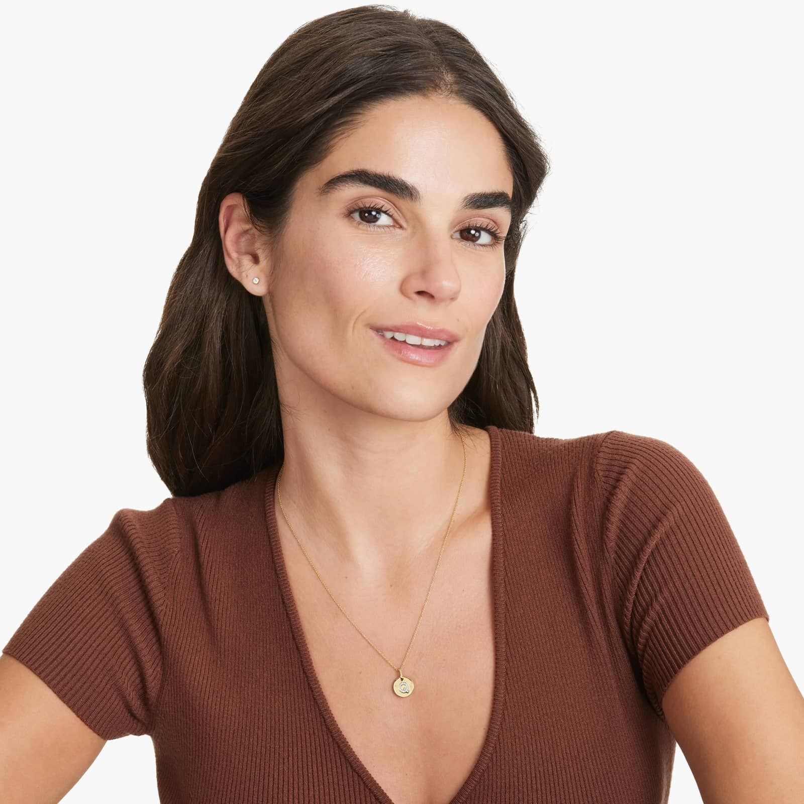 Diamond Initial Q Pendant In 14K Yellow Gold