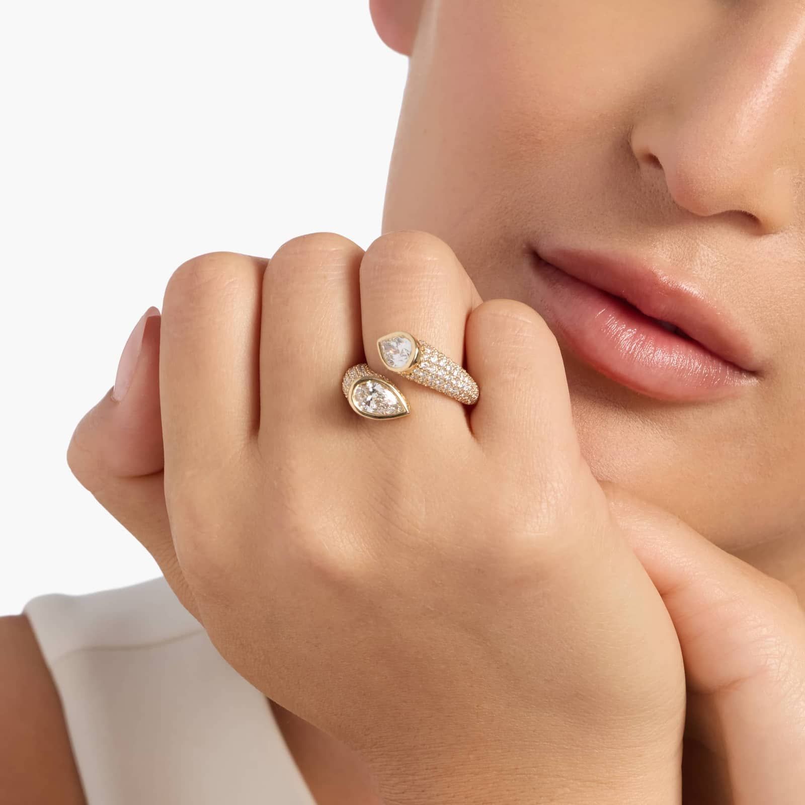 Lab Grown Pavé Diamond Pear Snake Ring in 14K Yellow Gold (3 3/4 Ct. Tw.)