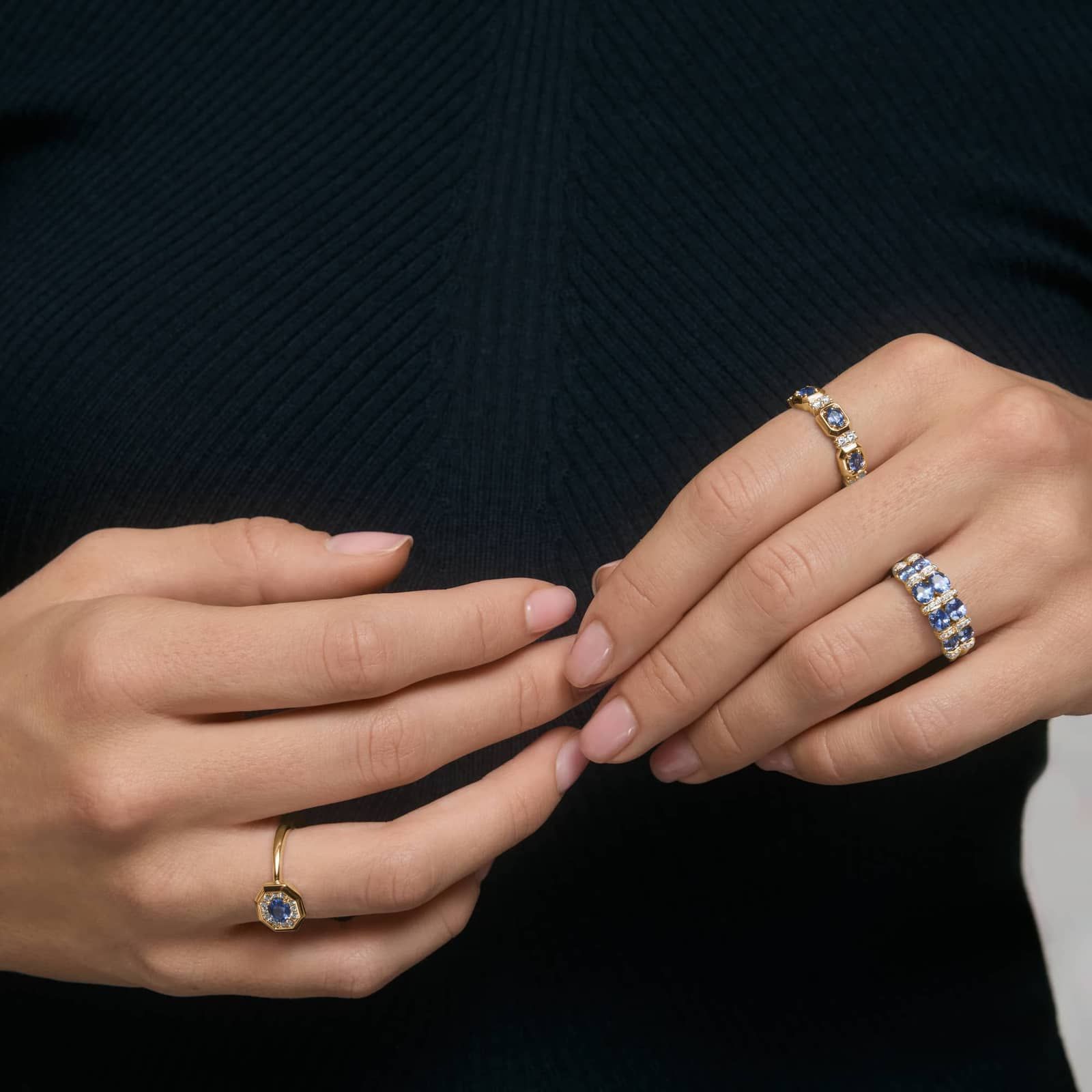 East-West Double Row Oval Cut Blue Sapphire and Pavé Diamond Ring In 14K Yellow Gold (7.55mm)