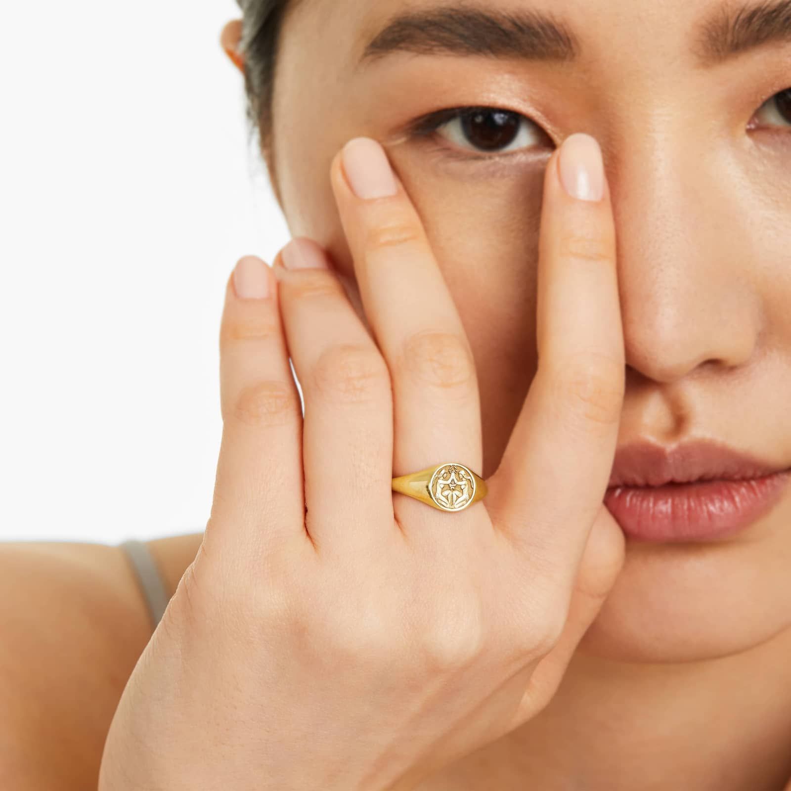 Gemini Zodiac Signet Ring In 14K Yellow Gold